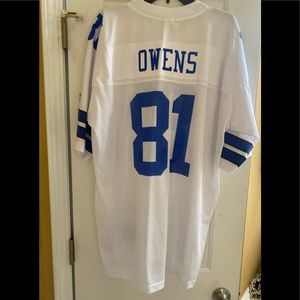 Dallas Cowboys  Terrell Owens Jersey Size XL in great shape.